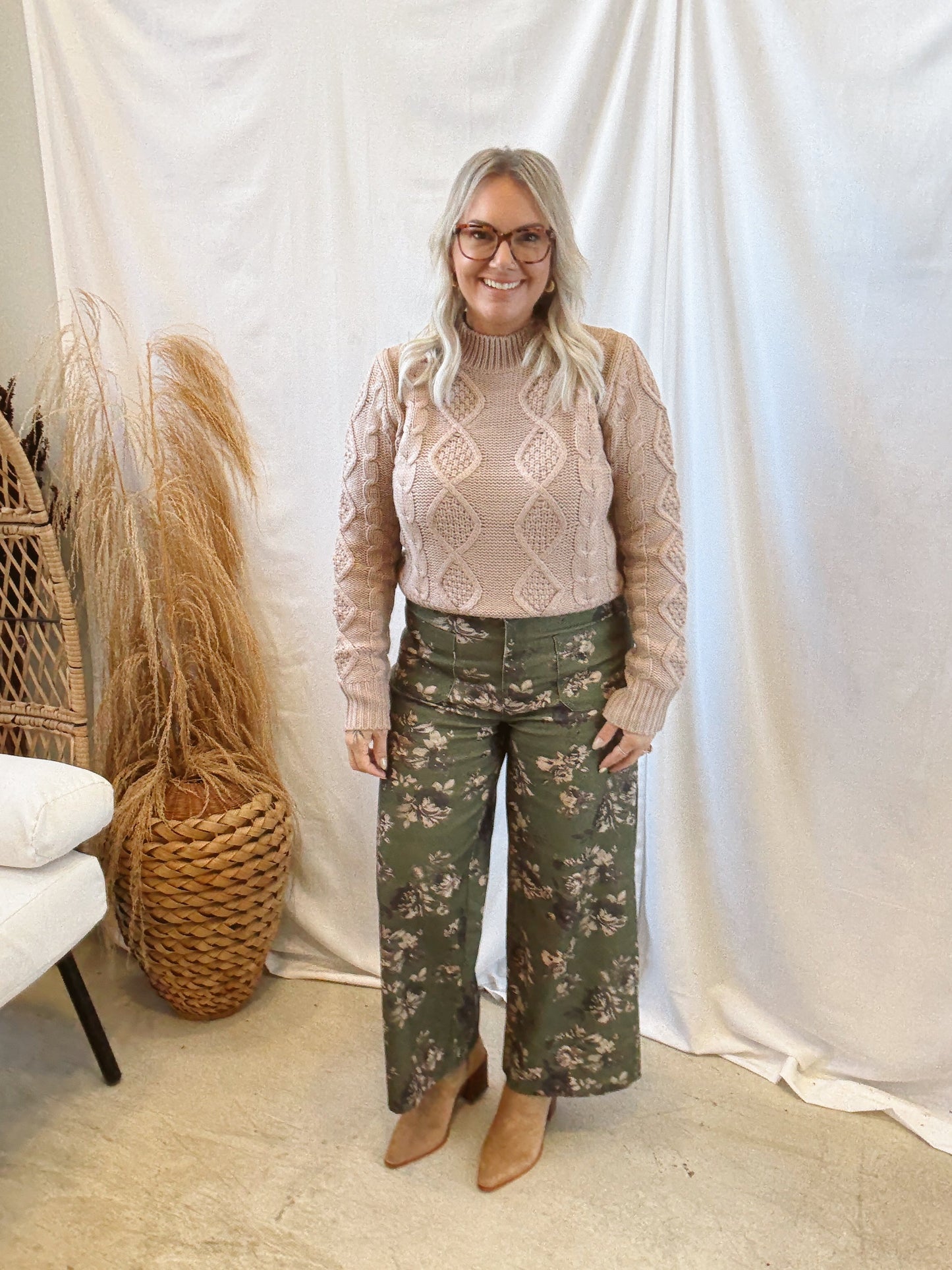Everly Olive Floral Pants