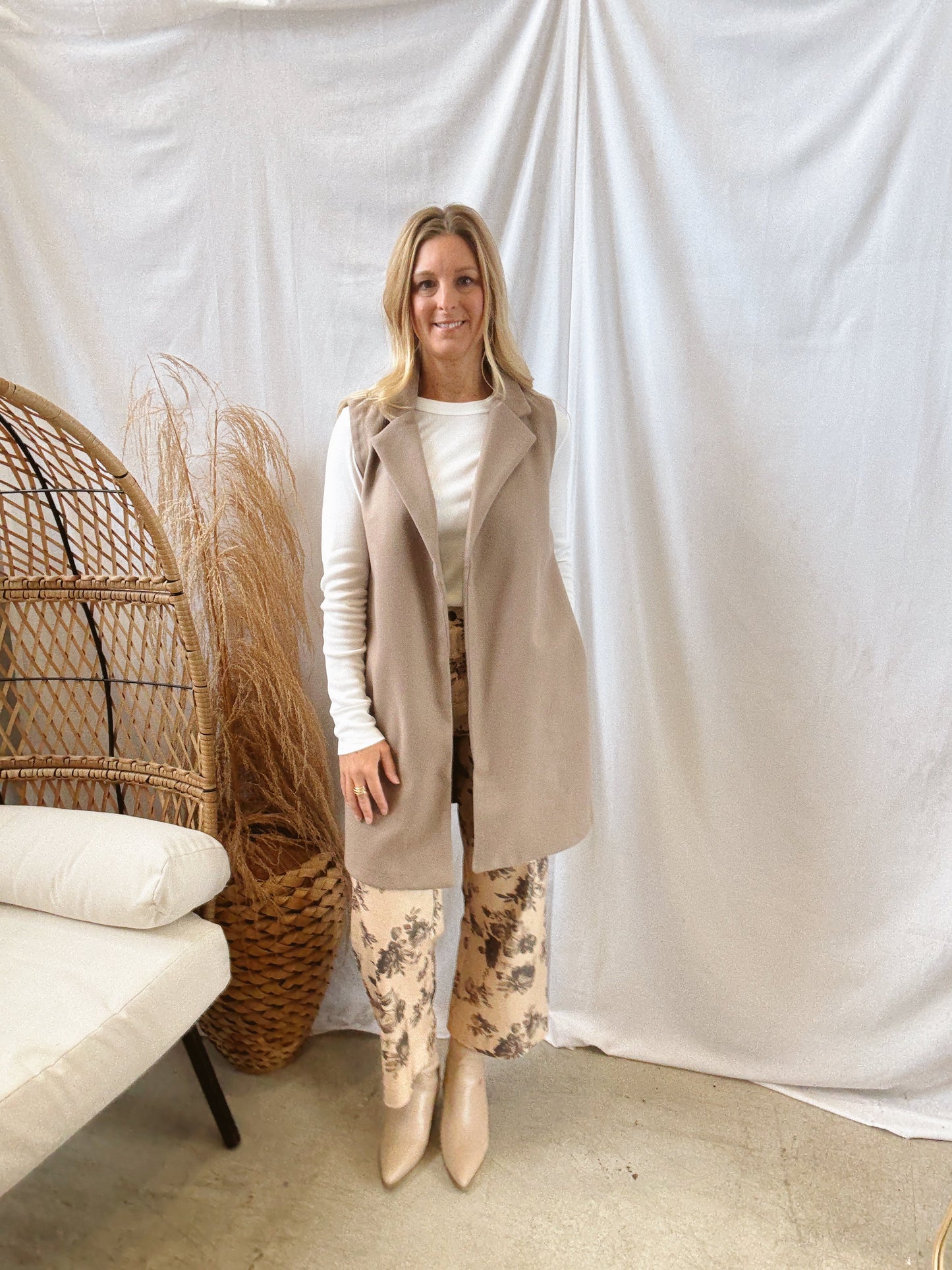 Everly Taupe Floral Pants